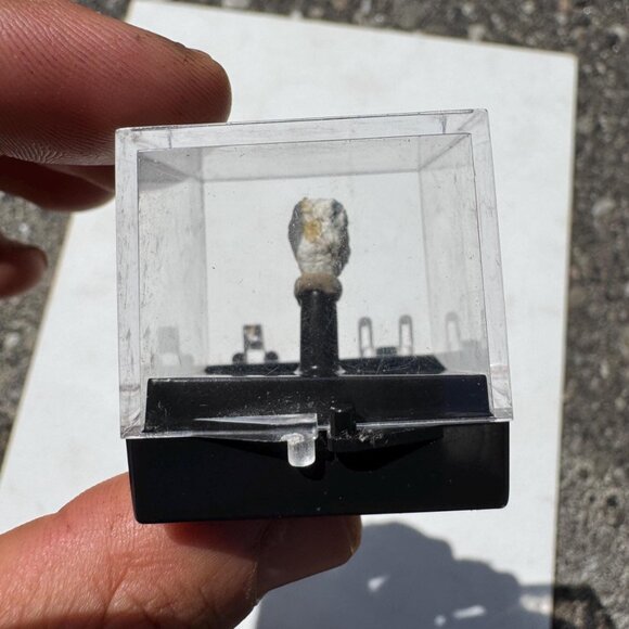 Gold on Quartz - Natural California Gold Specimen in Perky Display Box #6 - Picture 2 of 9